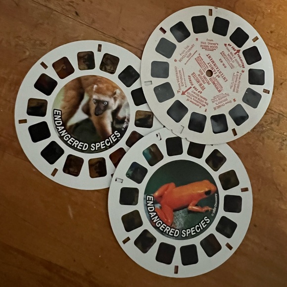 Vintage Viewmaster Lot 2 Viewers 17 Assorted Disc Sets Out of Print Disney - Picture 13 of 13